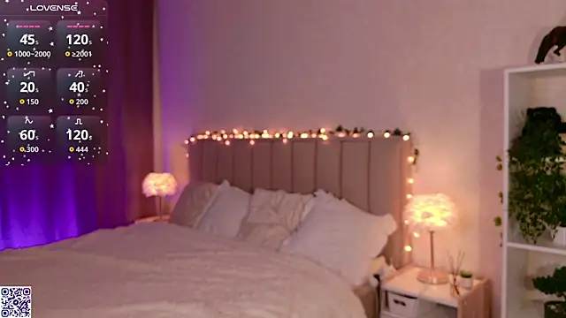 Snapshot of LeraKit chatting on November 19, 2025, 3:12 pm LeraKit online show from November 19, 2025, 3:12 pm