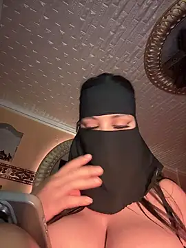 Snapshot of ORLA86 chatting on September 23, 2025, 11:23 pm ORLA86 online show from September 23, 2025, 11:23 pm