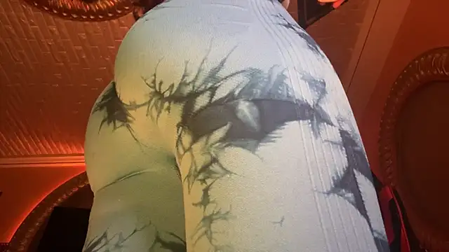 Snapshot of ORLA86 chatting on March 8, 2025, 7:53 pm ORLA86 online show from March 8, 2025, 7:53 pm