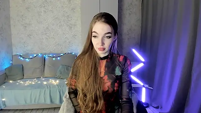 Snapshot of LissaCain chatting on January 14, 2026, 12:25 am LissaCain online show from January 14, 2026, 12:25 am