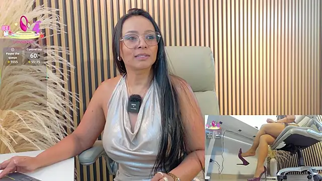 lulu 072 online show from November 27, 2025, 12:11 am