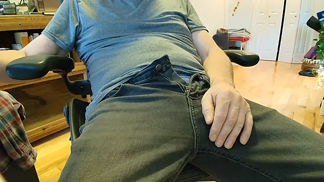 massive cum online show from March 6, 2025, 9:09 pm