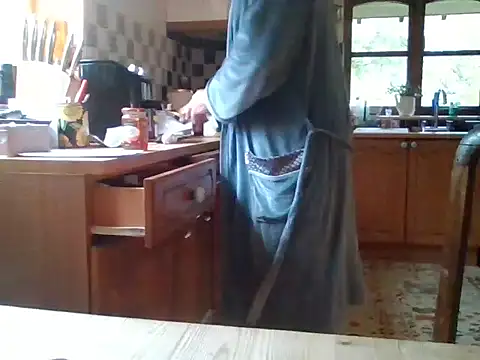 Snapshot of jakjak106 chatting on October 12, 2025, 9:10 am jakjak106 online show from October 12, 2025, 9:10 am