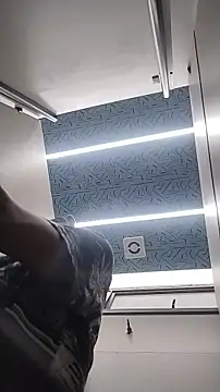 UncutToyBoy23cm online show from November 15, 2025, 2:15 am