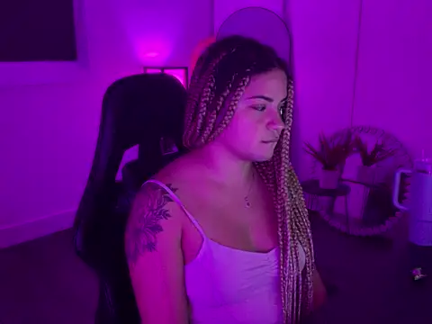 Snapshot of MelSaunders chatting on October 26, 2025, 4:02 am MelSaunders online show from October 26, 2025, 4:02 am