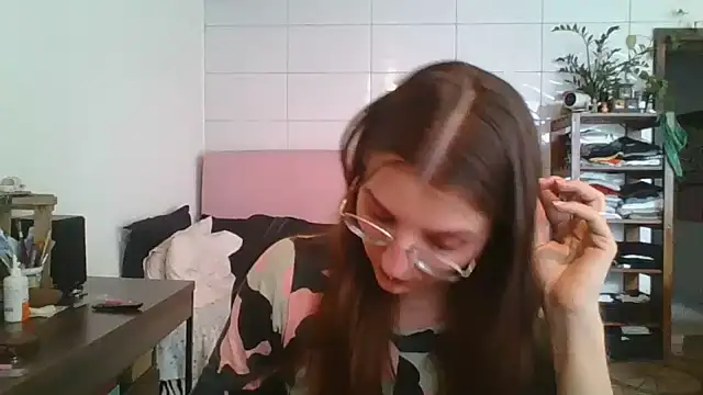 Snapshot of SweetyBabyDemon chatting on October 7, 2025, 6:53 pm SweetyBabyDemon online show from October 7, 2025, 6:53 pm