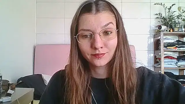 Snapshot of SweetyBabyDemon chatting on October 8, 2025, 2:07 pm SweetyBabyDemon online show from October 8, 2025, 2:07 pm
