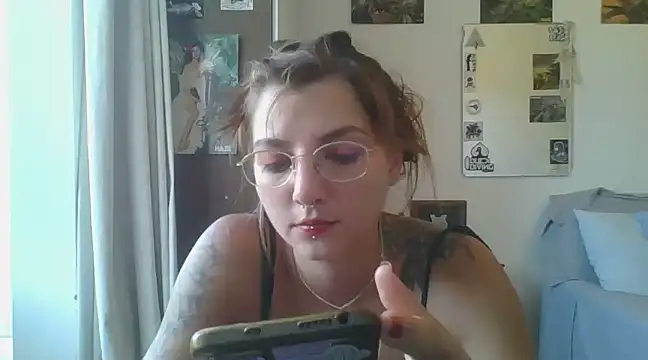 Snapshot of SweetyBabyDemon chatting on March 21, 2025, 6:40 pm SweetyBabyDemon online show from March 21, 2025, 6:40 pm