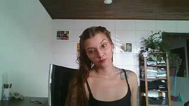 Snapshot of SweetyBabyDemon chatting on February 16, 2026, 2:05 pm SweetyBabyDemon online show from February 16, 2026, 2:05 pm