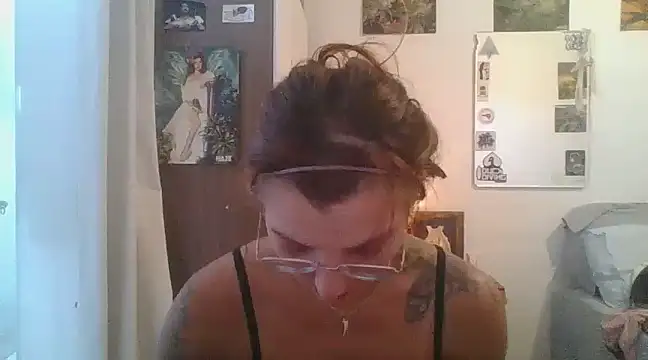 Snapshot of SweetyBabyDemon chatting on March 13, 2025, 8:22 pm SweetyBabyDemon online show from March 13, 2025, 8:22 pm