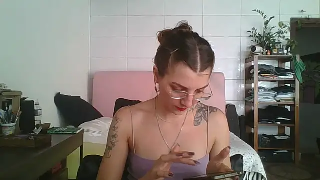 Snapshot of SweetyBabyDemon chatting on October 4, 2025, 2:29 pm SweetyBabyDemon online show from October 4, 2025, 2:29 pm