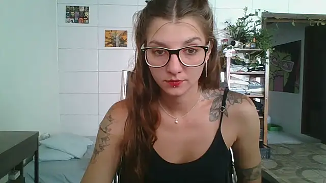 Snapshot of SweetyBabyDemon chatting on February 22, 2026, 12:51 pm SweetyBabyDemon online show from February 22, 2026, 12:51 pm