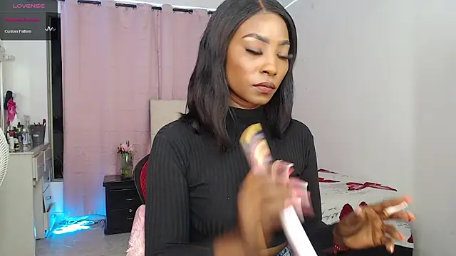 Snapshot of samantha-rose2 chatting on February 27, 2025, 7:51 am samantha-rose2 online show from February 27, 2025, 7:51 am