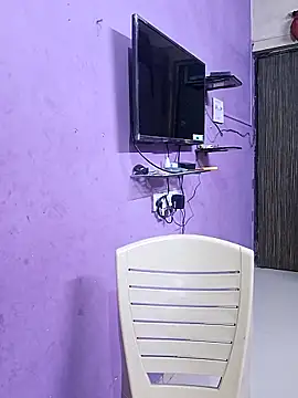 GlassBarge9 online show from March 22, 2025, 12:14 pm