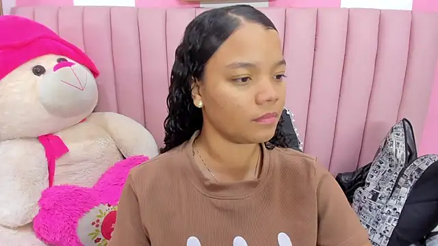 ISABELLA 020 online show from February 14, 2026, 12:38 pm