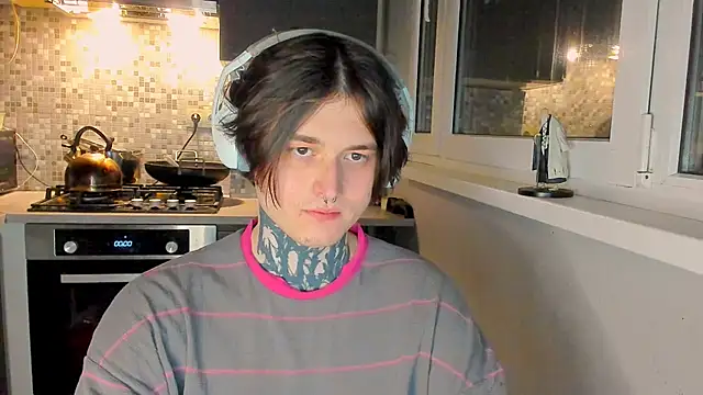 Snapshot of _torfin_ chatting on February 24, 2026, 8:42 pm torfin online show from February 24, 2026, 8:42 pm