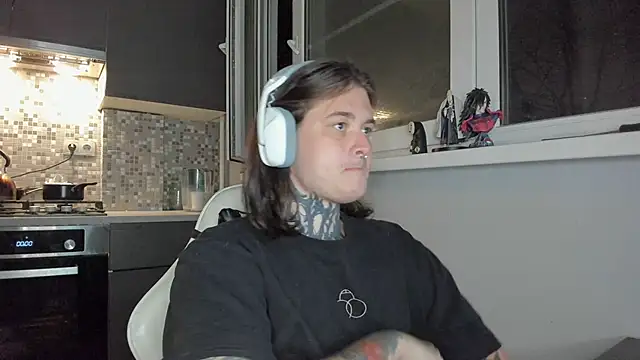 Snapshot of _torfin_ chatting on March 10, 2025, 8:12 pm torfin online show from March 10, 2025, 8:12 pm