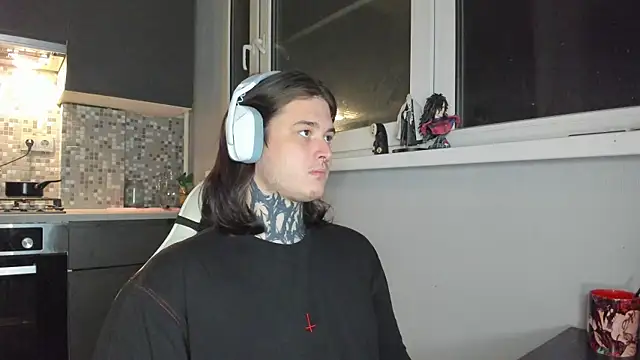 Snapshot of _torfin_ chatting on March 4, 2025, 8:38 pm torfin online show from March 4, 2025, 8:38 pm