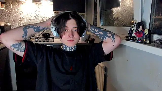 Snapshot of _torfin_ chatting on January 31, 2026, 8:18 pm torfin online show from January 31, 2026, 8:18 pm