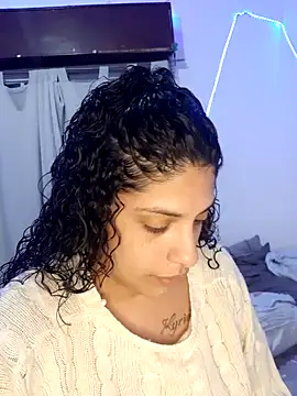 Snapshot of Shura_xxxBig chatting on November 5, 2025, 1:31 am Shura xxxBig online show from November 5, 2025, 1:31 am