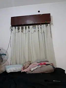 Snapshot of Shura_xxxBig chatting on October 9, 2025, 1:50 am Shura xxxBig online show from October 9, 2025, 1:50 am