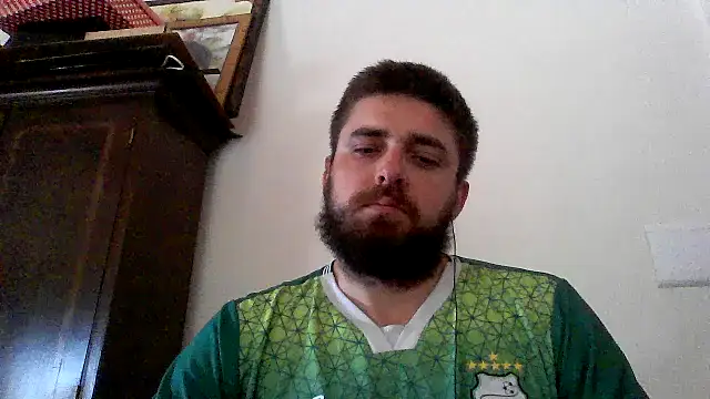 Snapshot of Dat1994 chatting on February 5, 2025, 12:06 pm Dat1994 online show from February 5, 2025, 12:06 pm