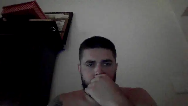 Snapshot of Dat1994 chatting on February 18, 2025, 8:36 pm Dat1994 online show from February 18, 2025, 8:36 pm