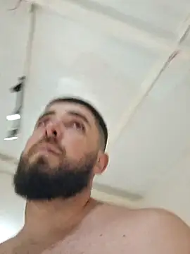 Snapshot of Dat1994 chatting on February 13, 2025, 12:57 am Dat1994 online show from February 13, 2025, 12:57 am