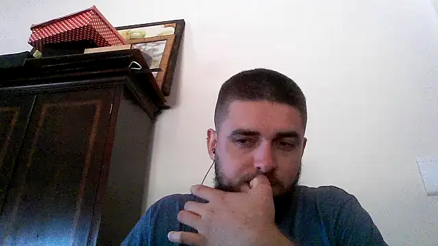 Snapshot of Dat1994 chatting on February 10, 2025, 4:58 pm Dat1994 online show from February 10, 2025, 4:58 pm