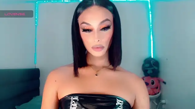 Snapshot of _Riannagarcia_ chatting on November 5, 2025, 3:31 am Riannagarcia online show from November 5, 2025, 3:31 am