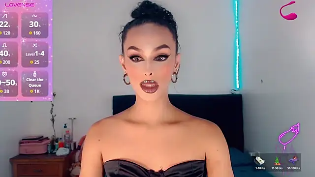 Snapshot of _Riannagarcia_ chatting on November 26, 2025, 4:01 am Riannagarcia online show from November 26, 2025, 4:01 am