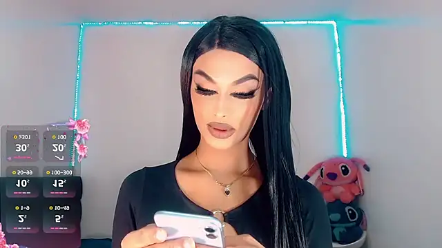 Snapshot of _Riannagarcia_ chatting on October 12, 2025, 3:08 am Riannagarcia online show from October 12, 2025, 3:08 am