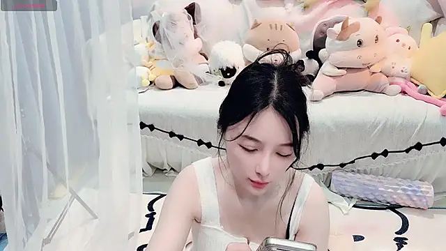 AKiKi711 online show from February 28, 2026, 4:56 am