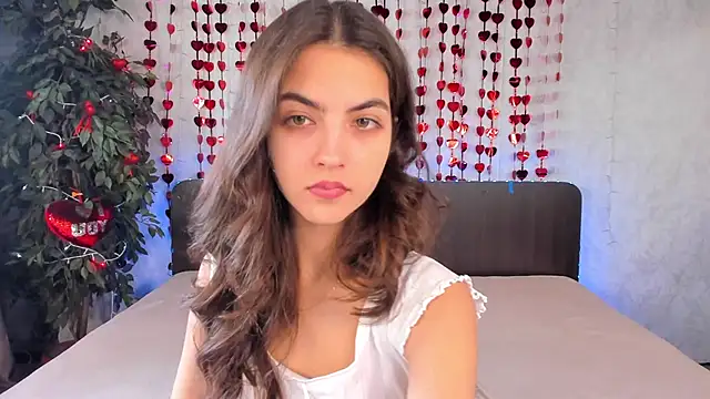 Snapshot of Milana_Crystal_ chatting on February 14, 2025, 8:21 am Milana Crystal online show from February 14, 2025, 8:21 am