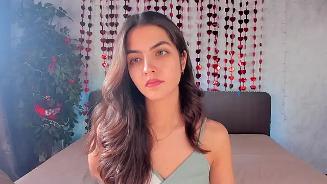Snapshot of Milana_Crystal_ chatting on February 13, 2025, 11:28 am Milana Crystal online show from February 13, 2025, 11:28 am