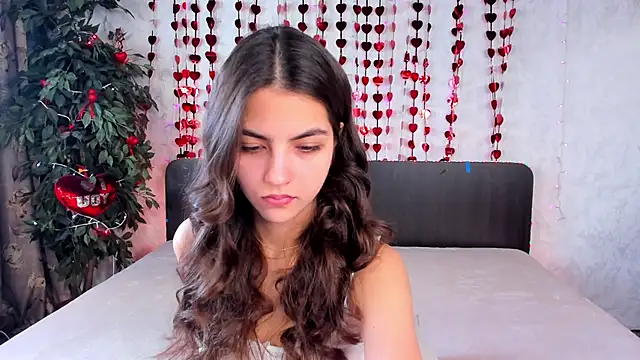 Snapshot of Milana_Crystal_ chatting on March 5, 2025, 8:21 am Milana Crystal online show from March 5, 2025, 8:21 am
