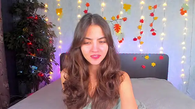 Milana Crystal  online show from December 2, 2025, 8:16 am