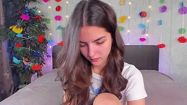 Milana Crystal  online show from March 26, 2026, 8:12 am