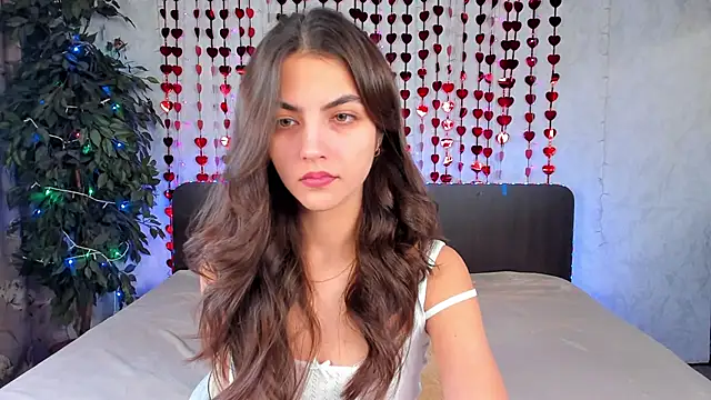 Snapshot of Milana_Crystal_ chatting on February 4, 2025, 8:13 am Milana Crystal online show from February 4, 2025, 8:13 am
