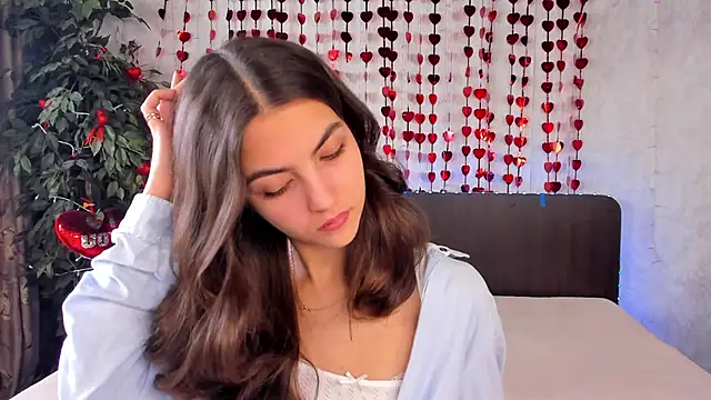 Snapshot of Milana_Crystal_ chatting on February 16, 2025, 8:21 am Milana Crystal online show from February 16, 2025, 8:21 am