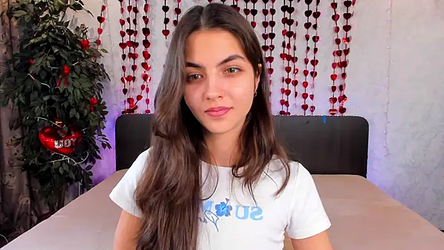 Snapshot of Milana_Crystal_ chatting on March 4, 2025, 11:19 am Milana Crystal online show from March 4, 2025, 11:19 am