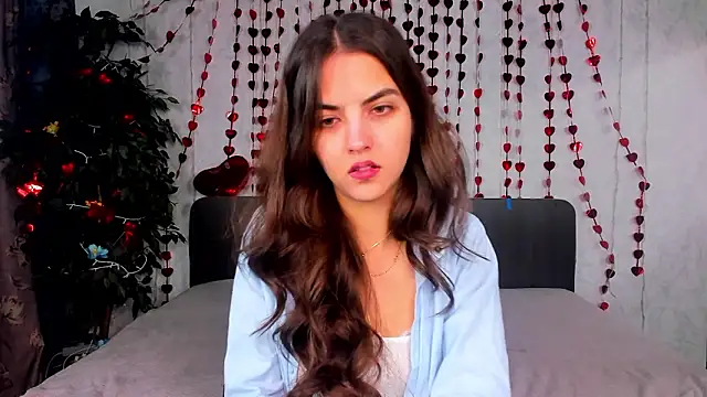 Snapshot of Milana_Crystal_ chatting on February 9, 2026, 8:12 am Milana Crystal online show from February 9, 2026, 8:12 am