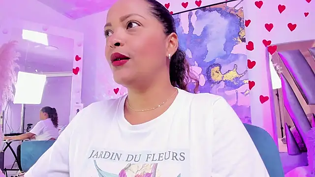 Snapshot of Danna_Ramiirez chatting on February 21, 2025, 7:32 pm Danna Ramiirez online show from February 21, 2025, 7:32 pm