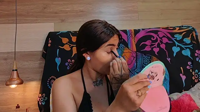 Cori Paige online show from December 22, 2025, 11:05 pm