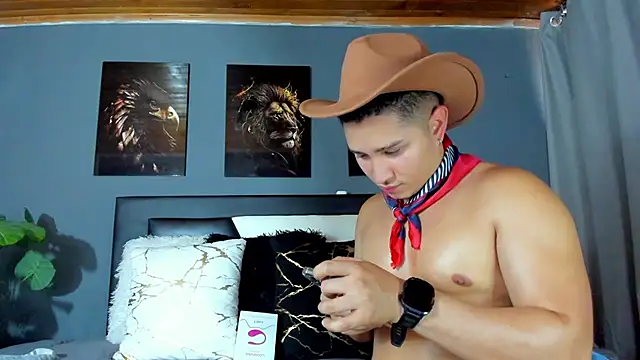 Snapshot of francesco_evan chatting on December 18, 2025, 9:18 pm francesco evan online show from December 18, 2025, 9:18 pm