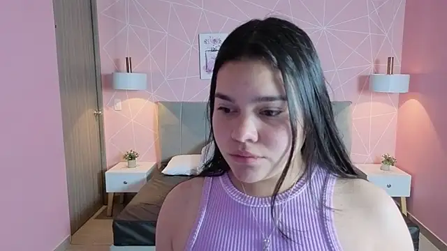 Snapshot of zara__sweet chatting on June 3, 2026, 1:56 pm zara sweet online show from June 3, 2026, 1:56 pm
