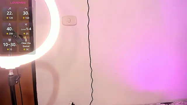 Snapshot of Kylie2211 chatting on November 20, 2025, 5:30 am Kylie2211 online show from November 20, 2025, 5:30 am