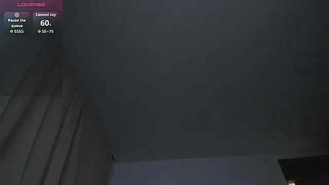 Kylie2211 online show from March 13, 2026, 2:33 pm