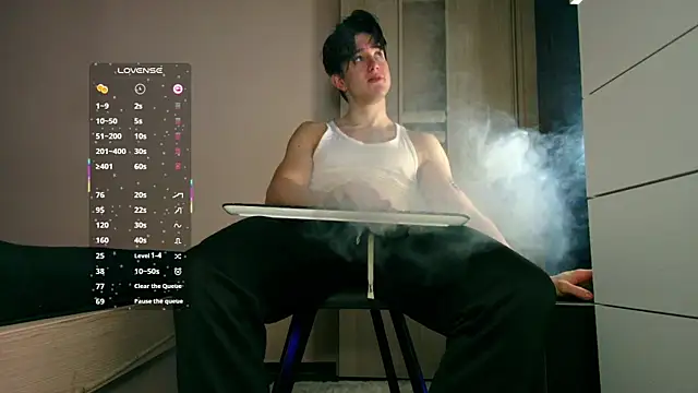 Snapshot of ChristianLevine_ chatting on January 11, 2026, 5:03 am ChristianLevine online show from January 11, 2026, 5:03 am