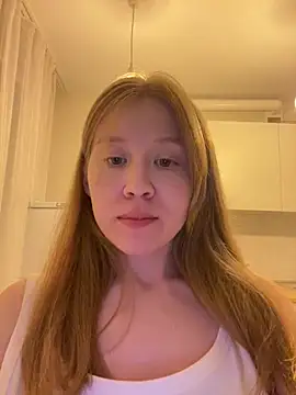 Snapshot of Eva_Weyne chatting on June 6, 2026, 9:09 pm Eva Weyne online show from June 6, 2026, 9:09 pm